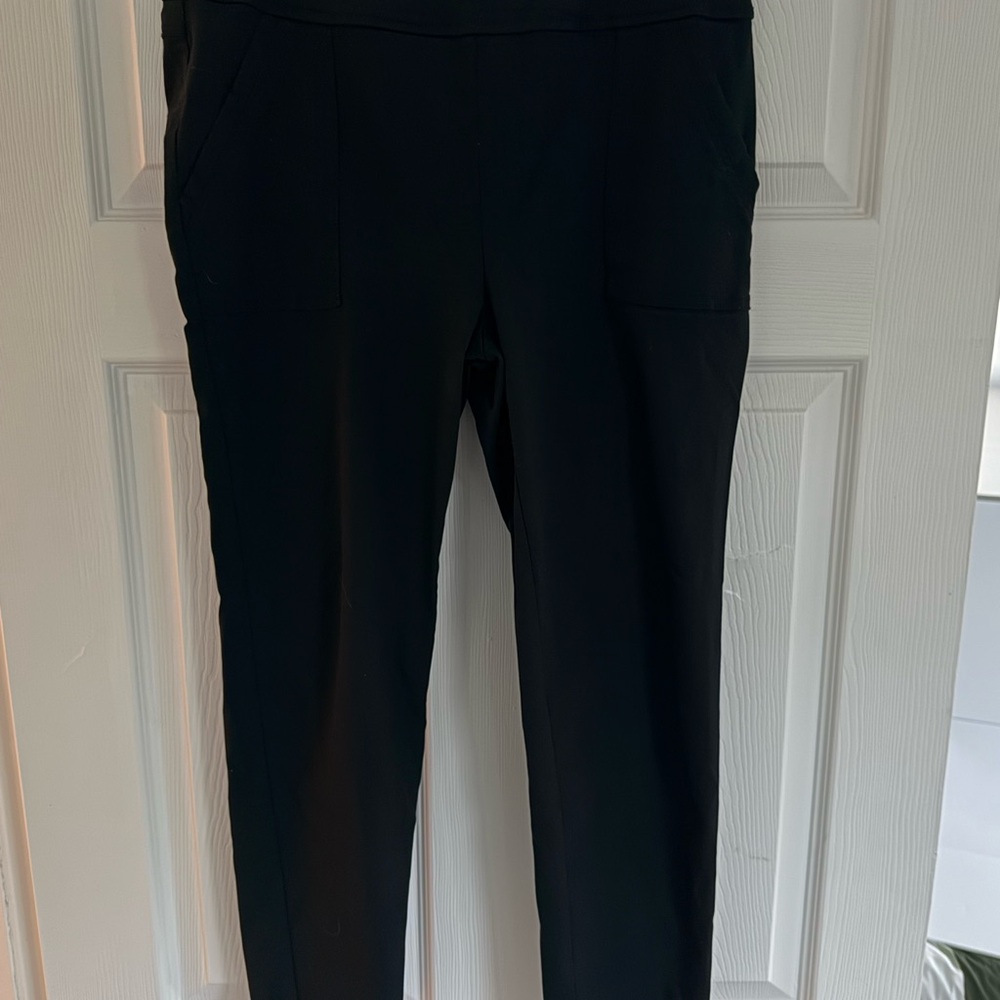 Soho Black Ankle Pants